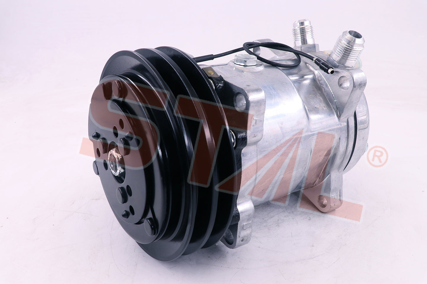 Auto AC Compressor for Deutz Allis | OE 04330274
